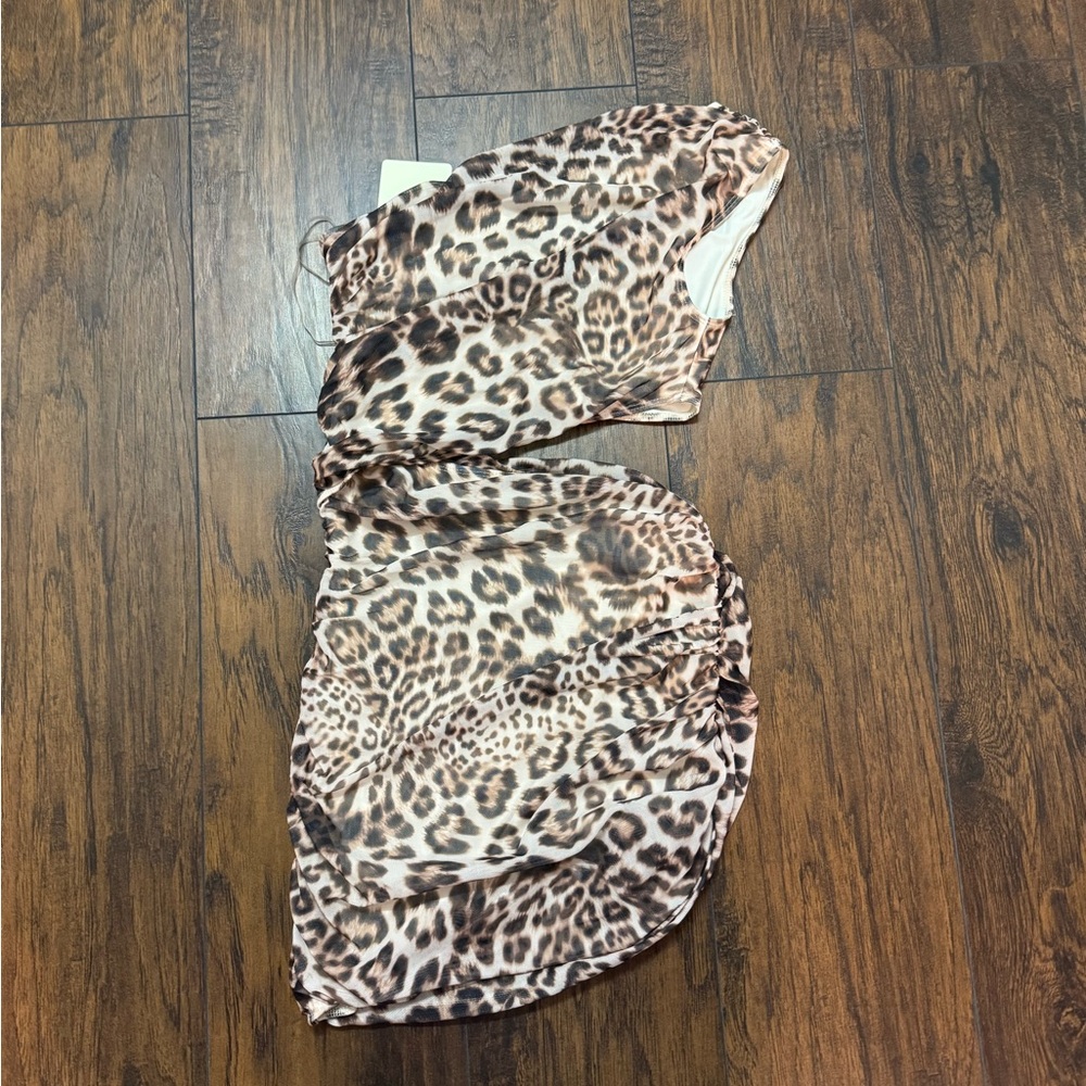 Leopard dress NWT - image 3
